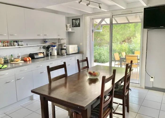 Appartamento Pavillon Le Clos Du Soleil, Parking Et Piscine Dans Résidence